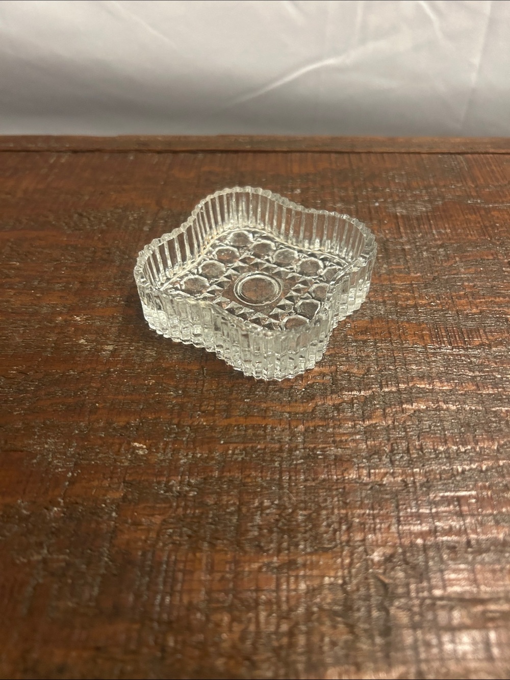 Vintage pressed glass trinket tray